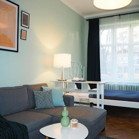 Appartamento Wawelove Kossak Apt 1 Min To Royal Wawel Castle! Free Parking Cracovia Esterno foto