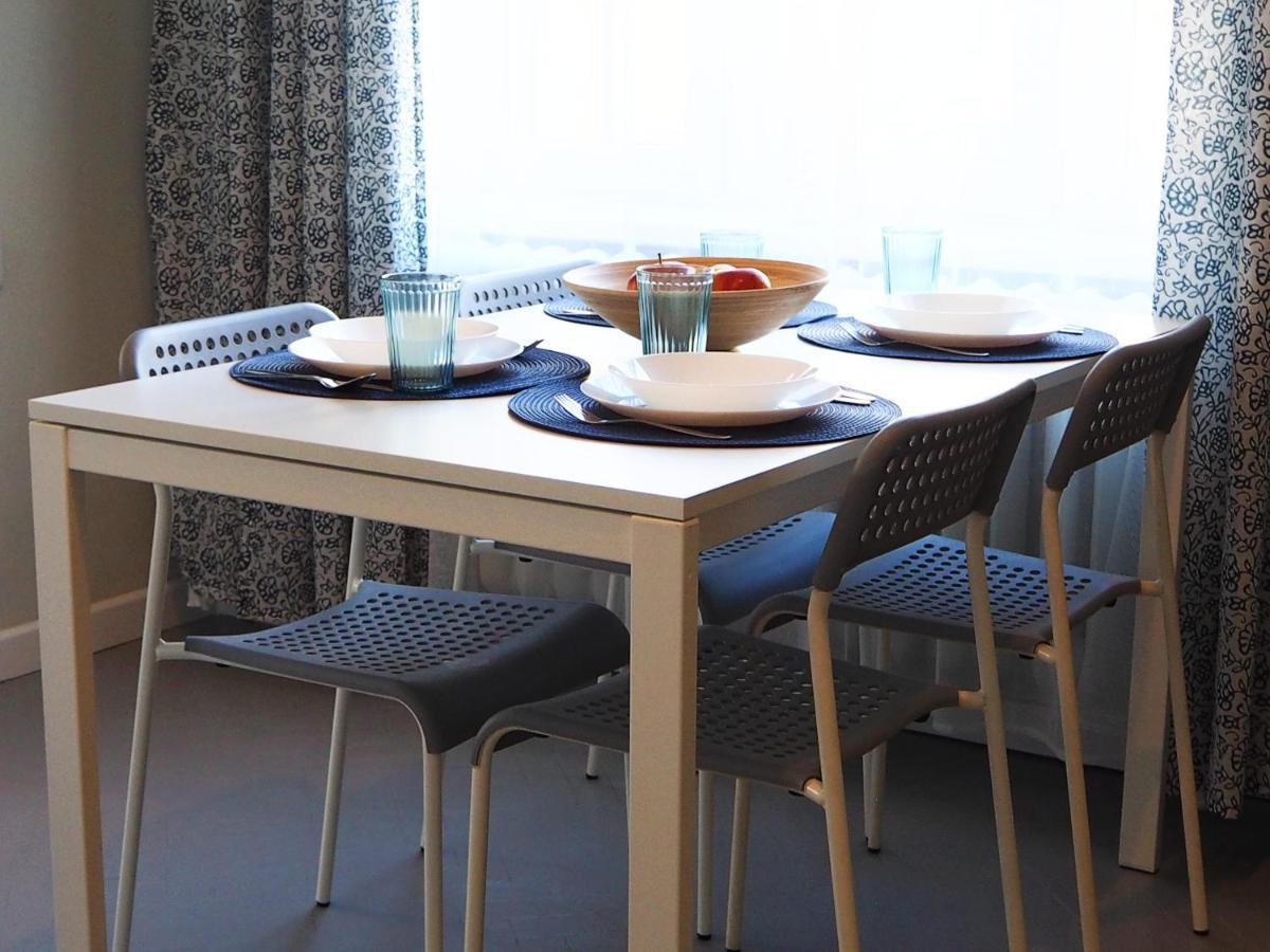 Appartamento Wawelove Kossak Apt 1 Min To Royal Wawel Castle! Free Parking Cracovia Esterno foto