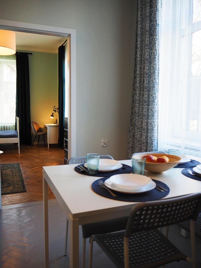 Appartamento Wawelove Kossak Apt 1 Min To Royal Wawel Castle! Free Parking Cracovia Esterno foto